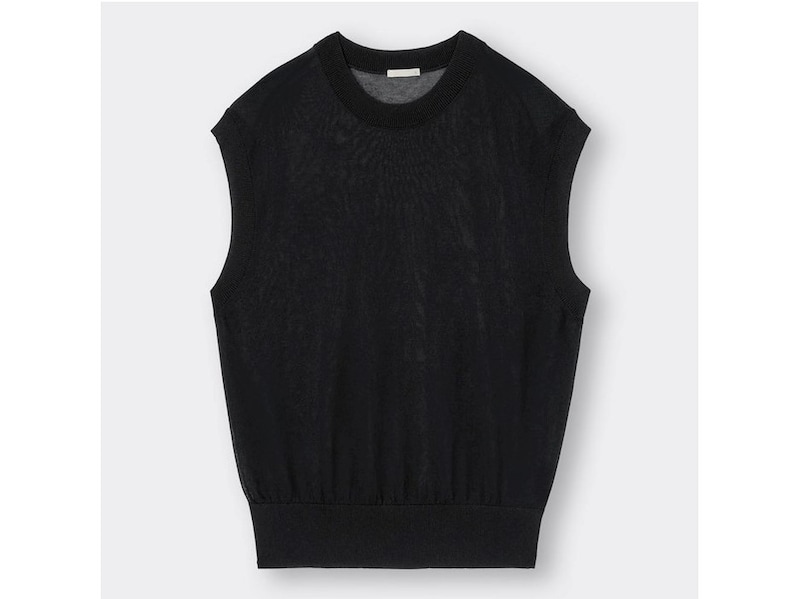 ジーユー　シアーセーター　1990円（税込）　※一部店舗およびオンラインストアのみ販売