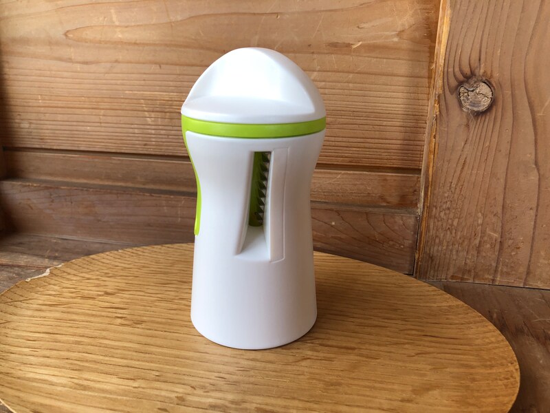 ダイソーの「スパイラルカッター（3way）」