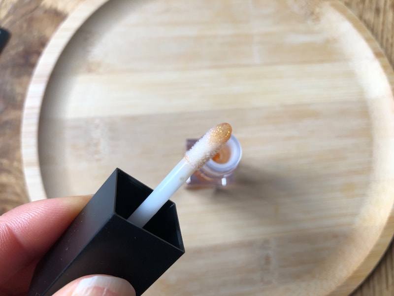 ダイソーの「UR GLAM」の「リップオイル　ゴールド」