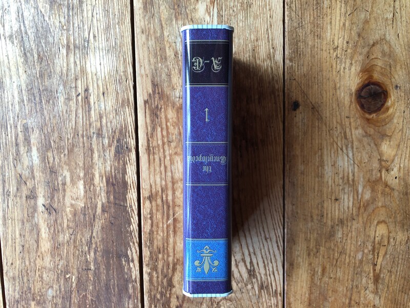 ダイソーの「お札が入れられる貯金箱」は薄型