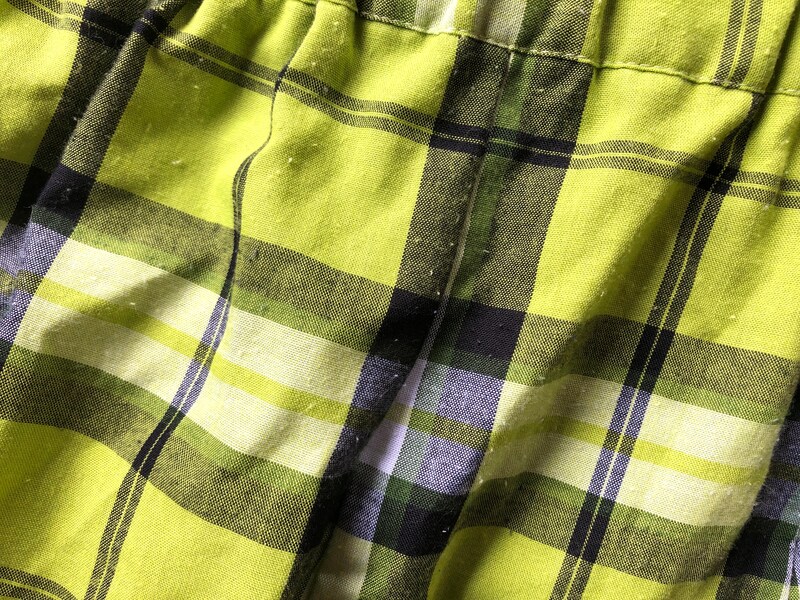 ダイソーの「毛玉とり」でスカートの毛玉をとってみる