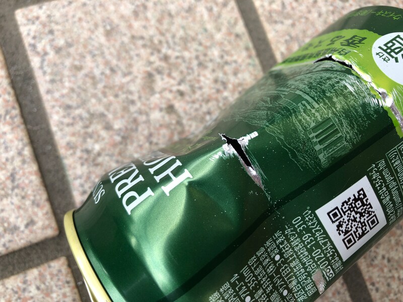 ダイソーの「ファミリーソー」は刃が入った後は、楽に切れる