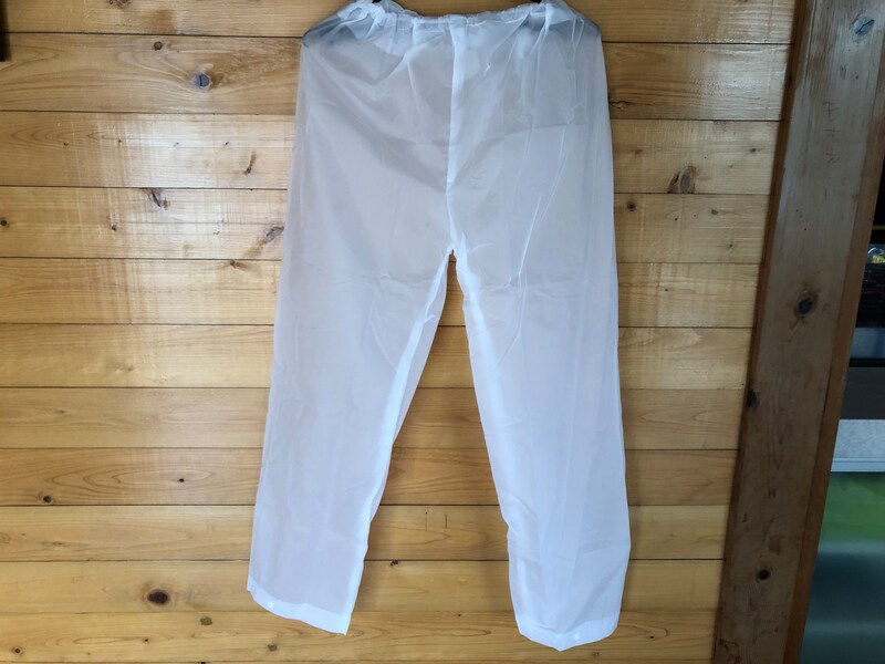 ダイソーの「レインズボン」は半透明