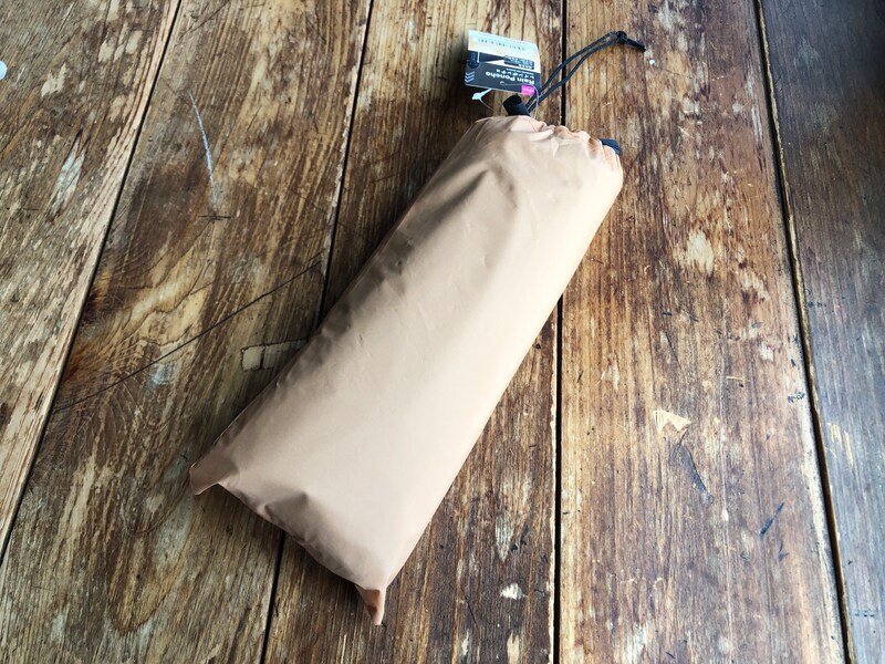 ダイソーの「レインポンチョ」