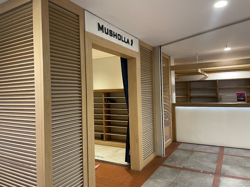 イスラム教徒が礼拝を行う簡易的な礼拝室「Musholla（ムショラ）」