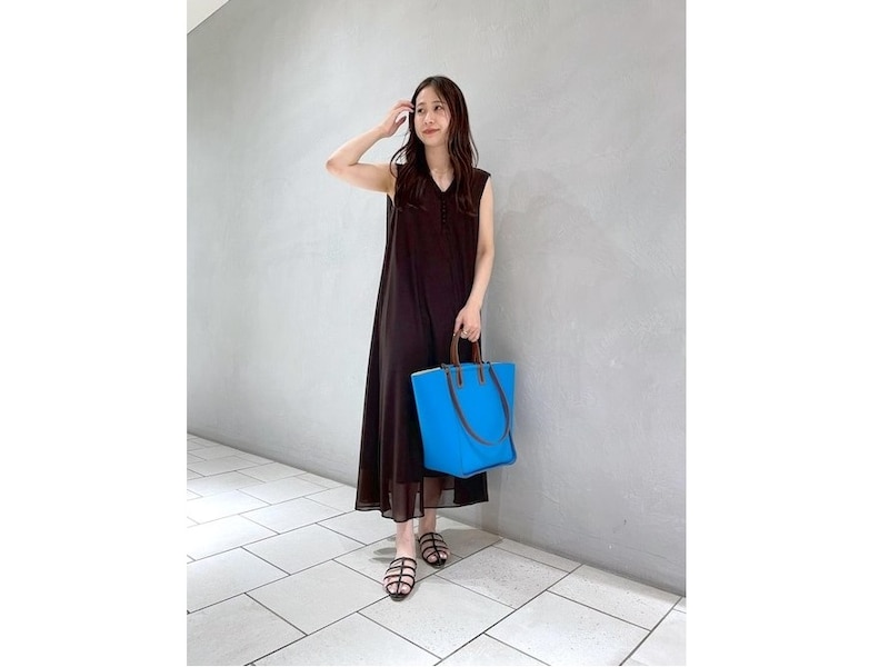 【OKコーデ】トレンドのデザインを取り入れるのも効果的 出典:WEAR