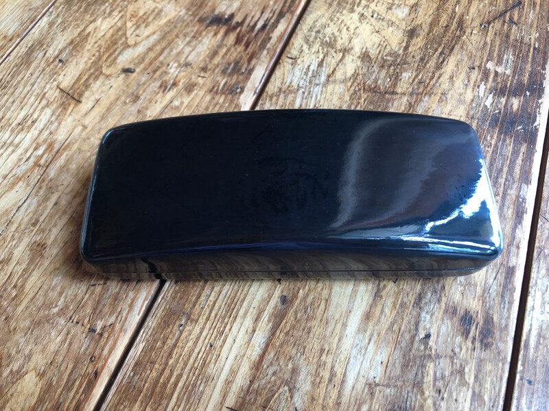 ダイソーの「メガネケース（シンプル）」