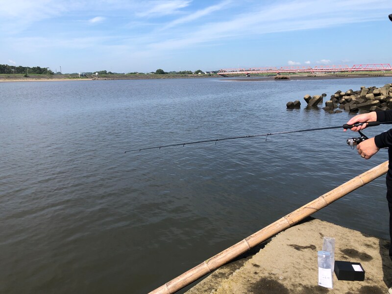 5gのメタルジグの飛距離は10mほど