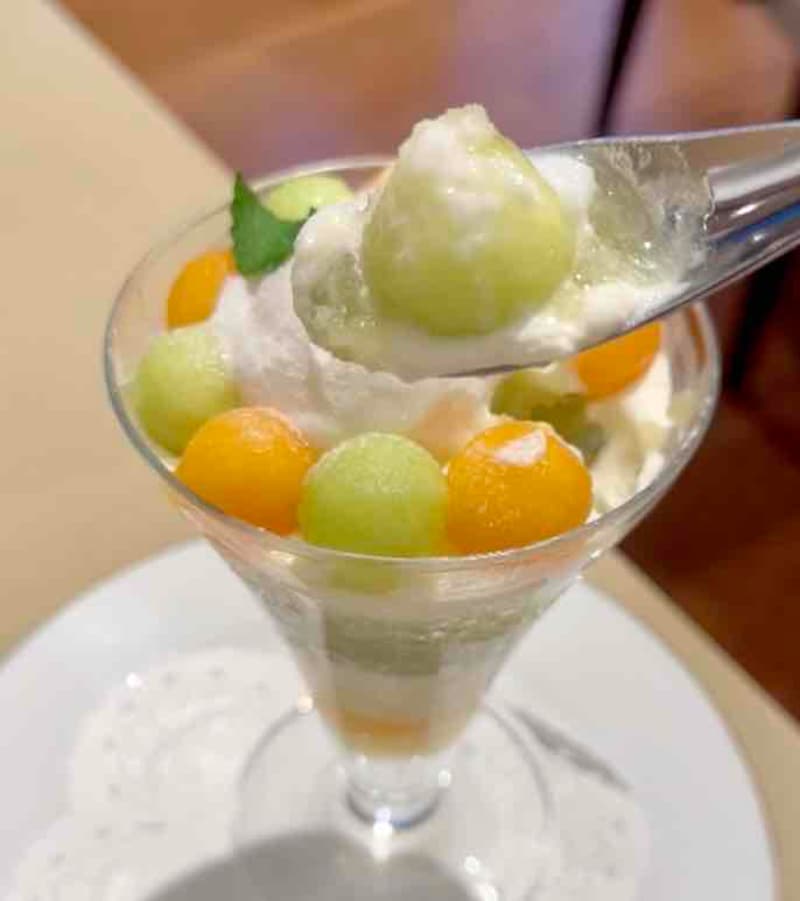 使用するメロンは、その時々に1番おいしい2種類を厳選