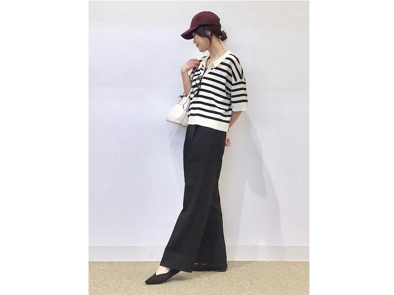ワイドパンツと合わせてもおしゃれな抜け感があるのがうれしい 出典:StyleHint