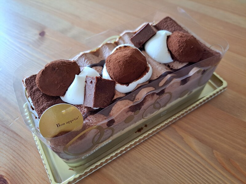 シャトレーゼの「生チョコ大福バトン」は美味しくて豪華
