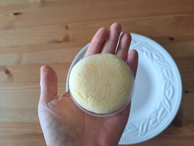 シャトレーゼの「ふんわりムーン」