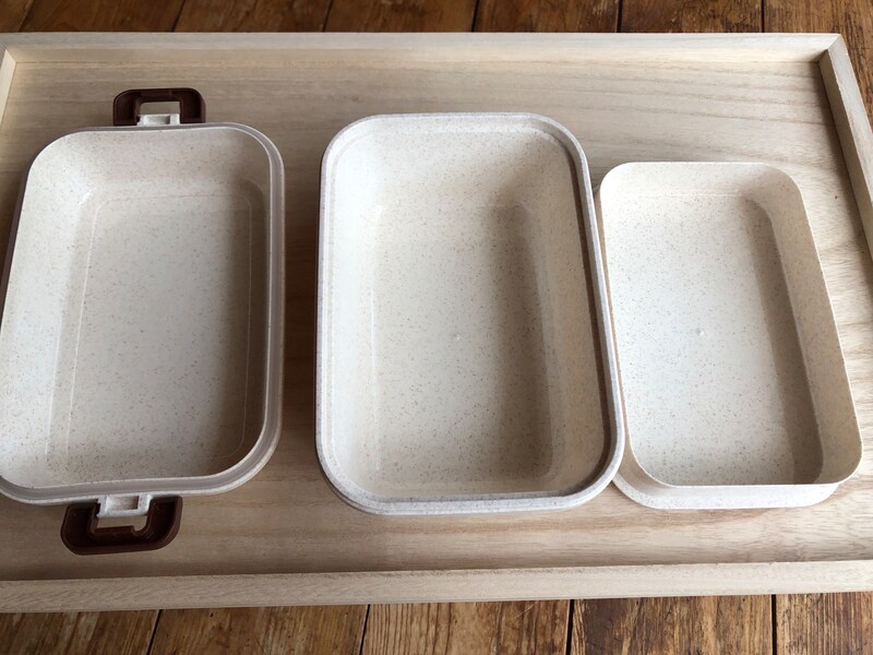 ダイソーの「弁当箱（麦ファイバー）」は2段式で大容量