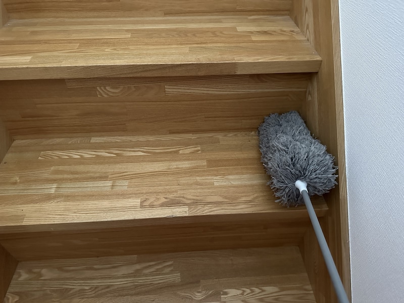 ダイソー「マイクロファイバーダスター」