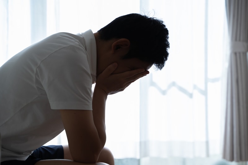 中年の男性が急に落ち込むようなことがあったら疑ってみるのも