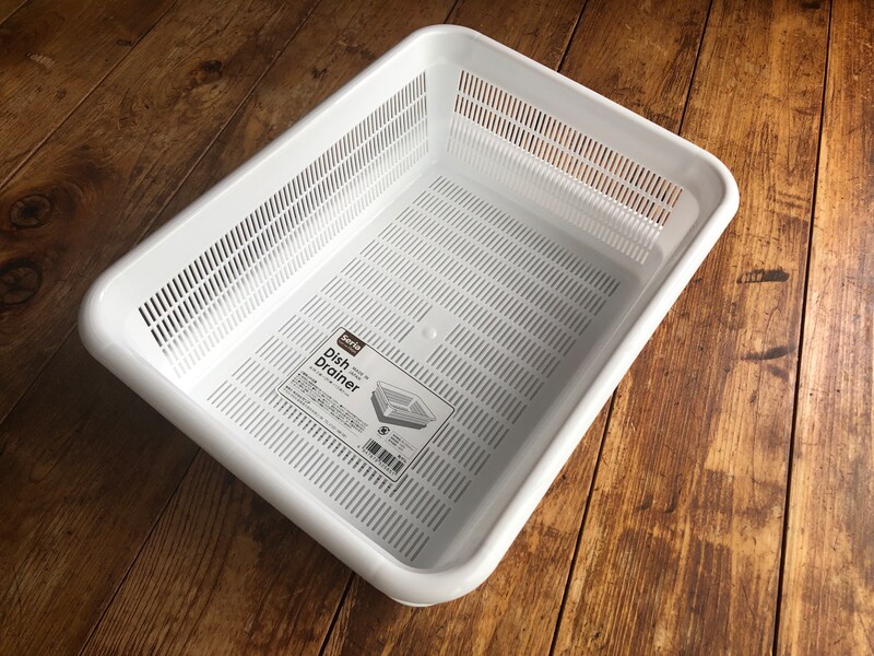 セリアの「Dish Drainer」と「Dish Drainer Tray」のセット