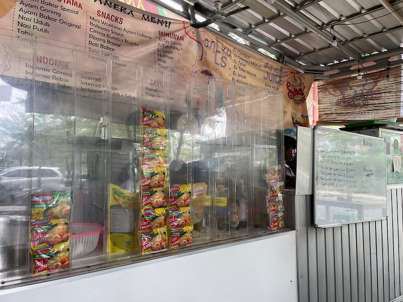 インドミーを提供する屋台