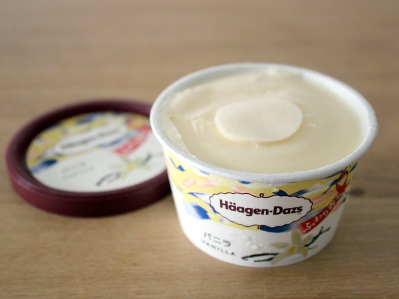 ハーゲンダッツのバニラ3種食べ比べ
