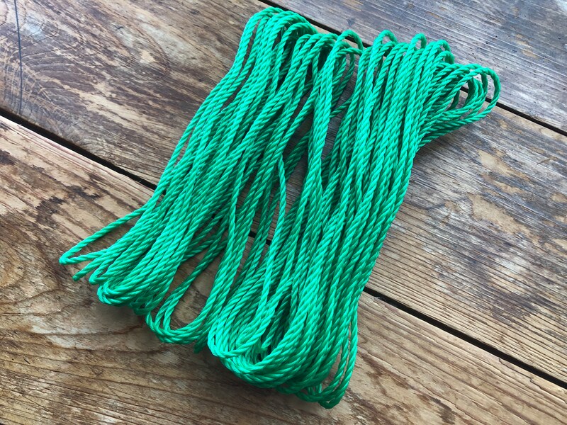 ダイソーの「グリーンロープ」は農作業でも使える