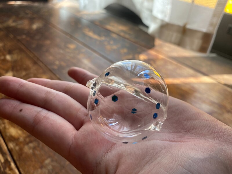 ブルー系のデコレーションパーツで作ったダイソーの「テープ風船」