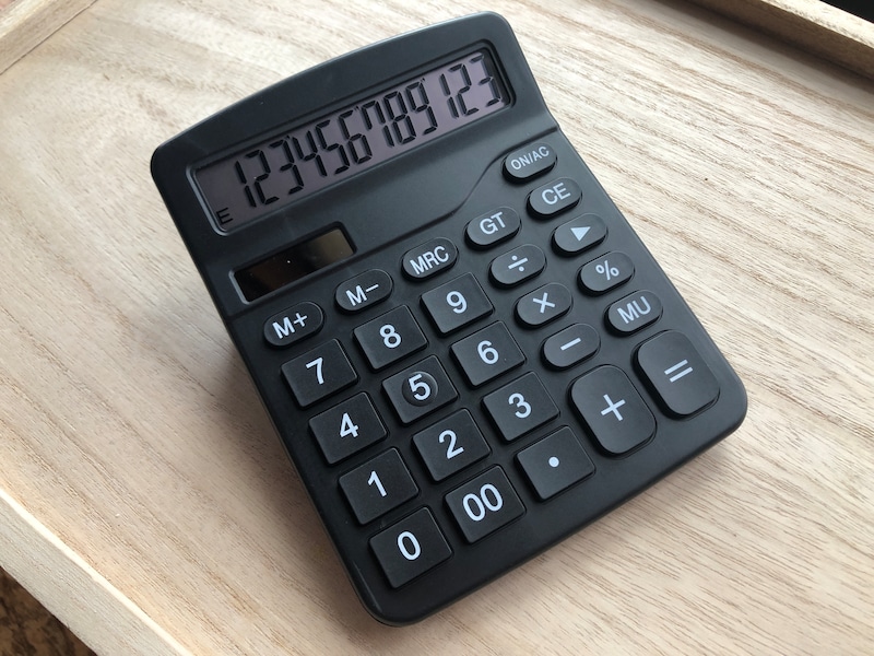 ダイソーの「電卓　12桁」
