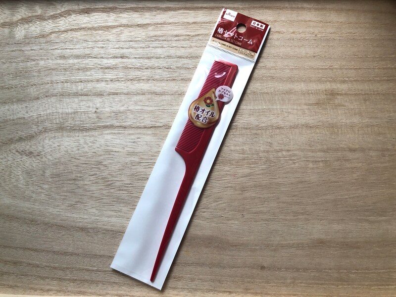 ダイソーの「椿セットコーム」