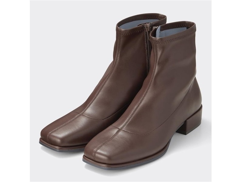 ジーユー ウルトラストレッチローヒールブーツ 3990円(税込)