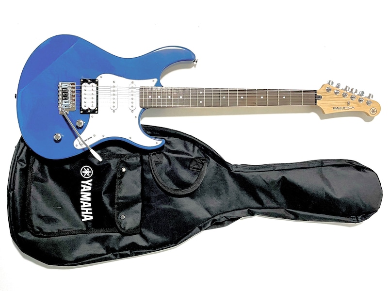 漫画・アニメ「ぼっち・ざ・ろっく!」の主人公の使用で一躍脚光を浴びている人気「ヤマハ・パシフィカ」