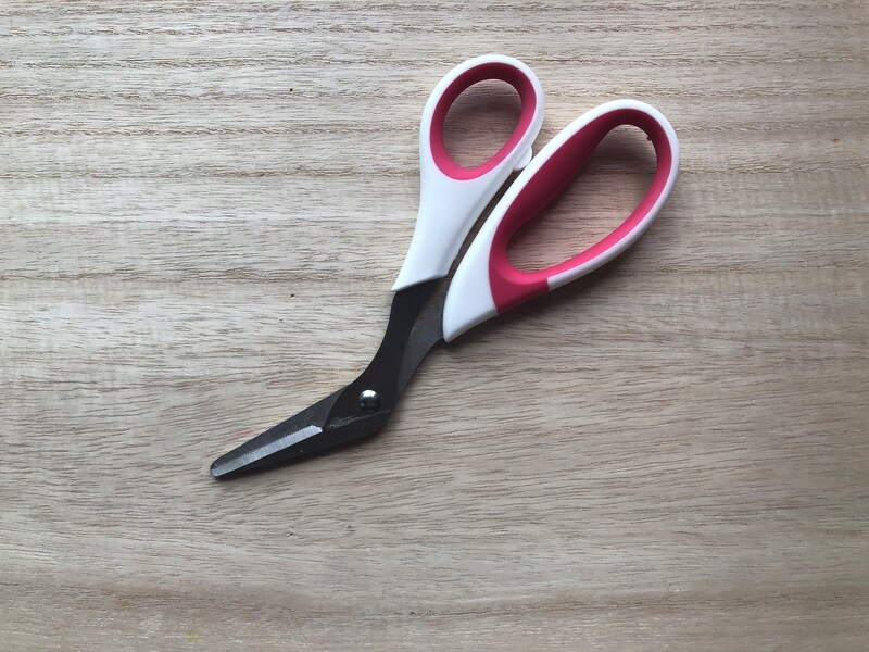 ダイソーの「リサイクルハサミ」