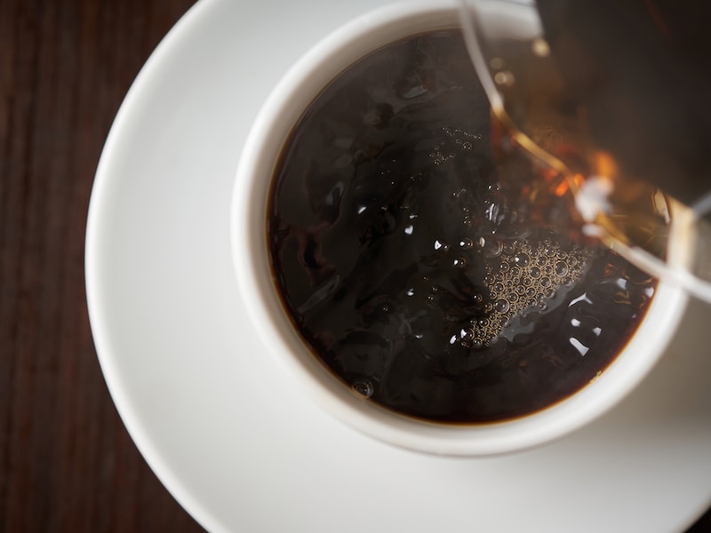 ブラックコーヒーには脂肪燃焼効果があります