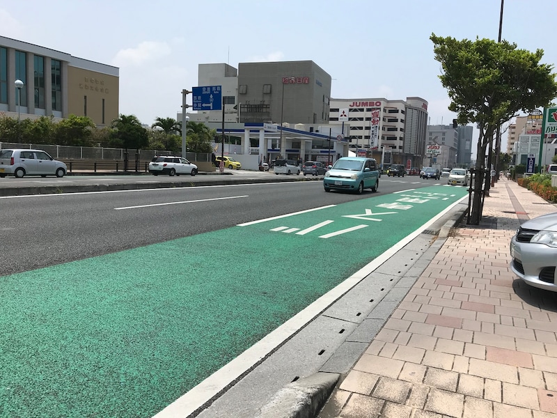 バスレーンが適用される道路は分かりやすくなっている