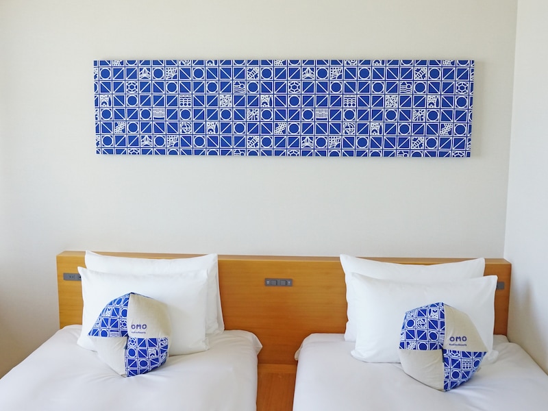 OMO5沖縄那覇 by 星野リゾートの客室のアートワーク