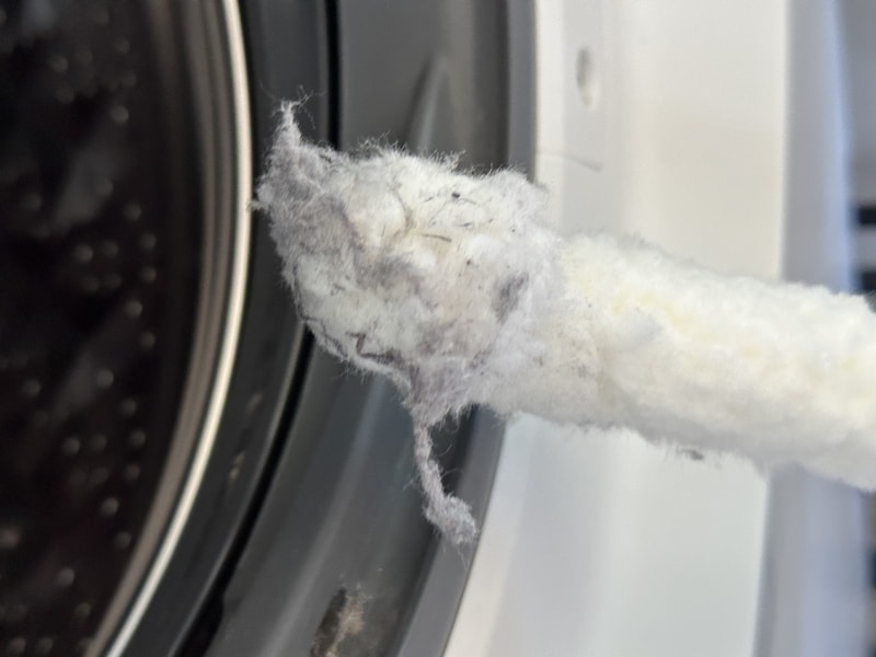 ドラム式洗濯機の扉パッキン掃除
