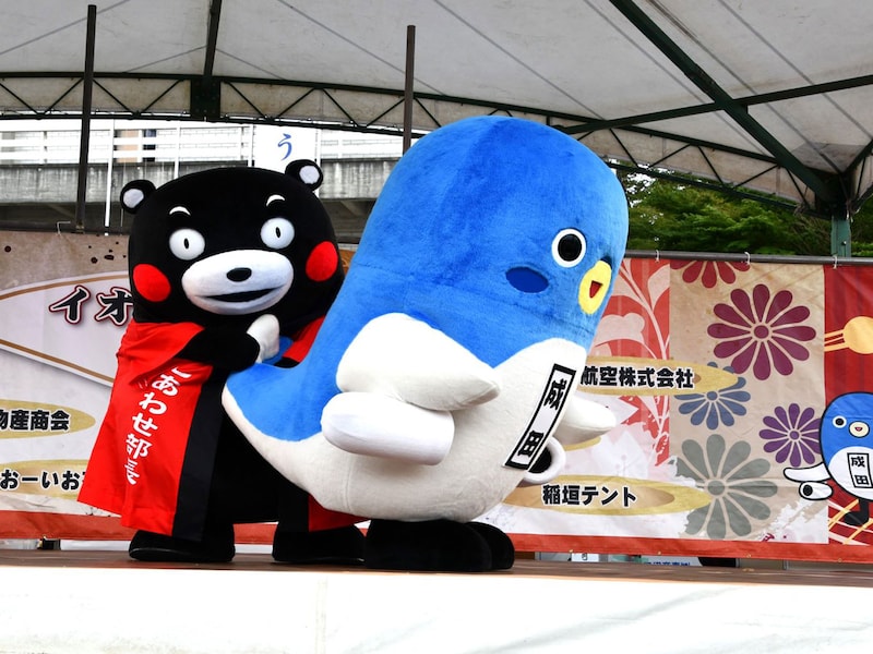 うなりくんの尻尾が気になるくまモン