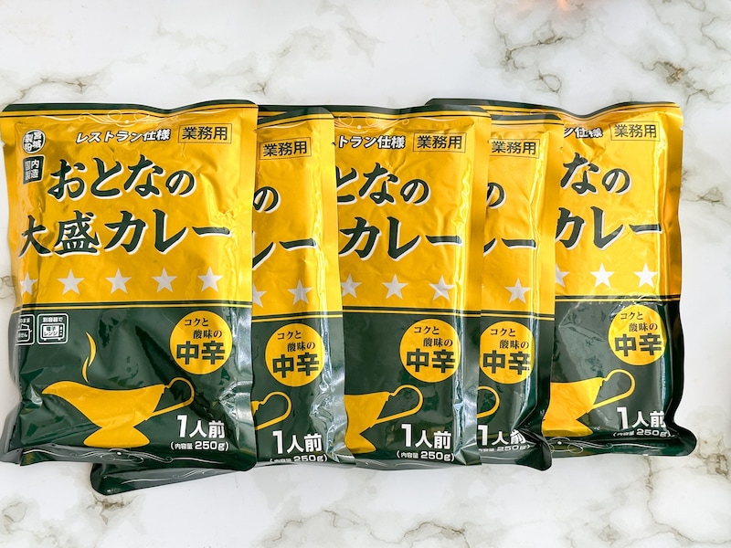 業務スーパー「おとなの大盛りカレー（中辛）」