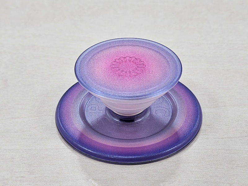 「オーロラレインボー MagSafe ラウンドポップグリップ」