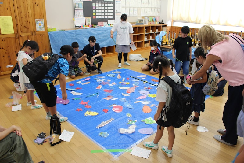 たくさんの子どもたちの歓声に包まれた夏まつり