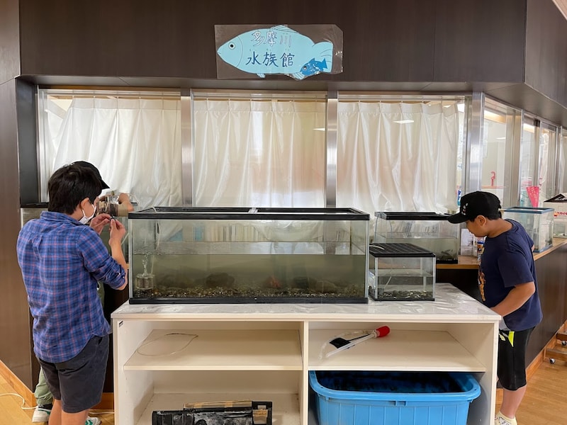 保護者と子どもたちで進めた「水族館プロジェクト」