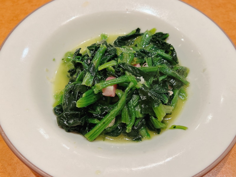 メイン料理の前に食べたい「ほうれん草のソテー」