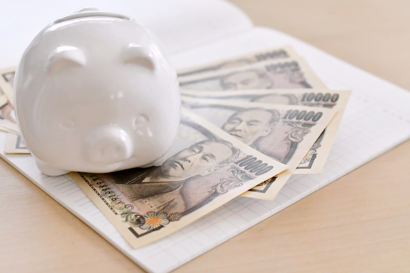 豚貯金箱とお金