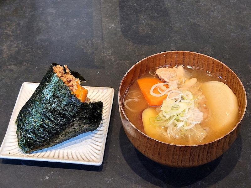 11:00までの「朝セット(税込700円)」