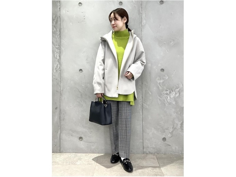 【OKコーデ】シューズから見えるわずかな面積でも、白ソックスが効果的　出典：WEAR