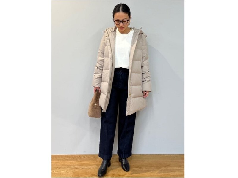 【OKコーデ】ロング丈のアウターの時は、下半身も合わせてすらっと仕上げたい　出典：WEAR