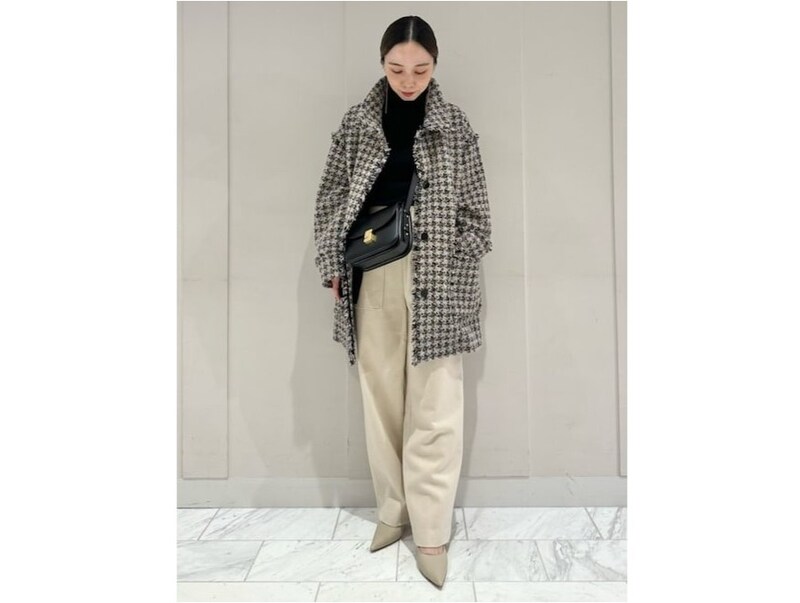 上品できちんと感のあるアウターならツイードコートを 出典:WEAR