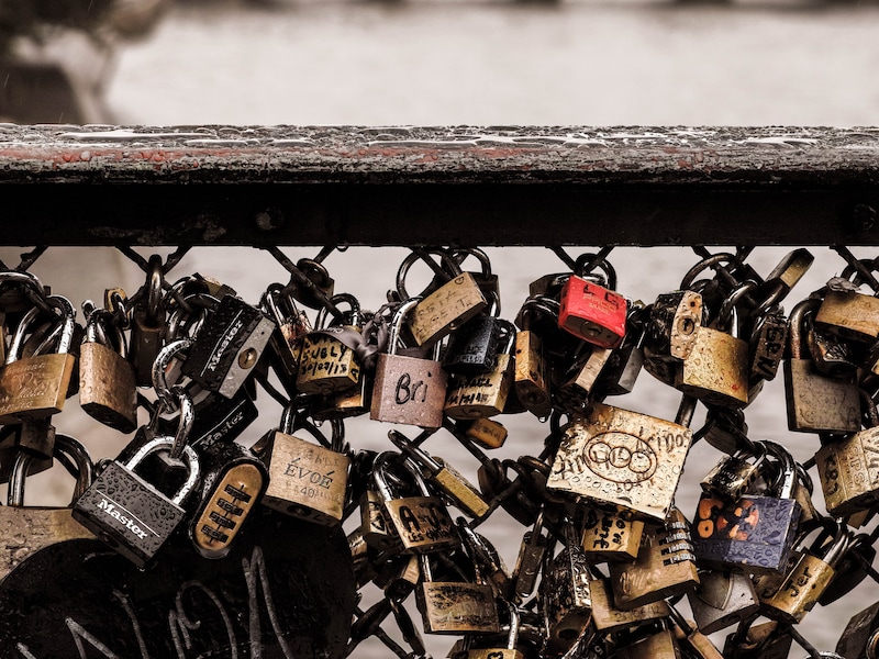 元彼への愛情が強すぎて苦しむことに……