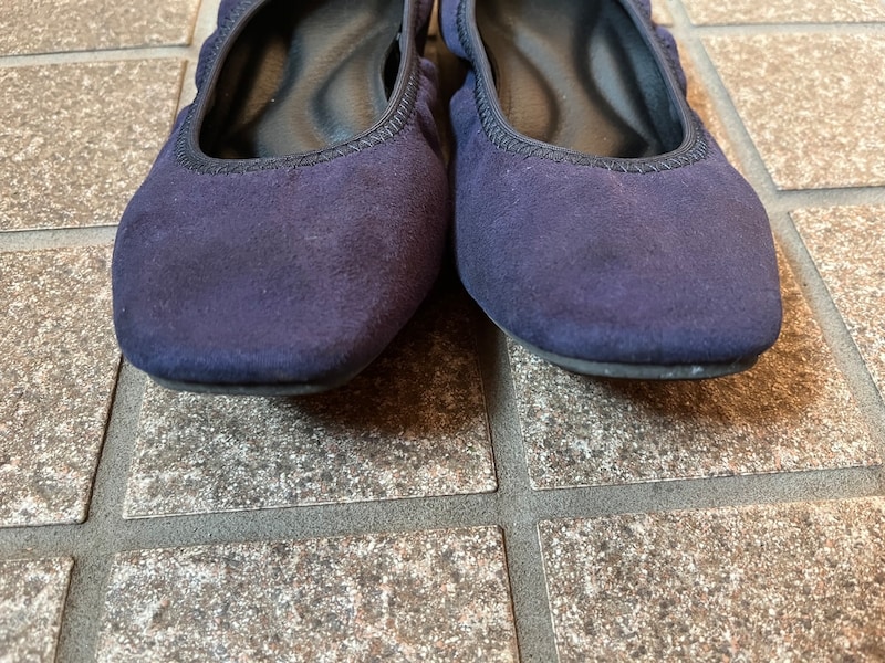 傷がつきやすいつま先の写真