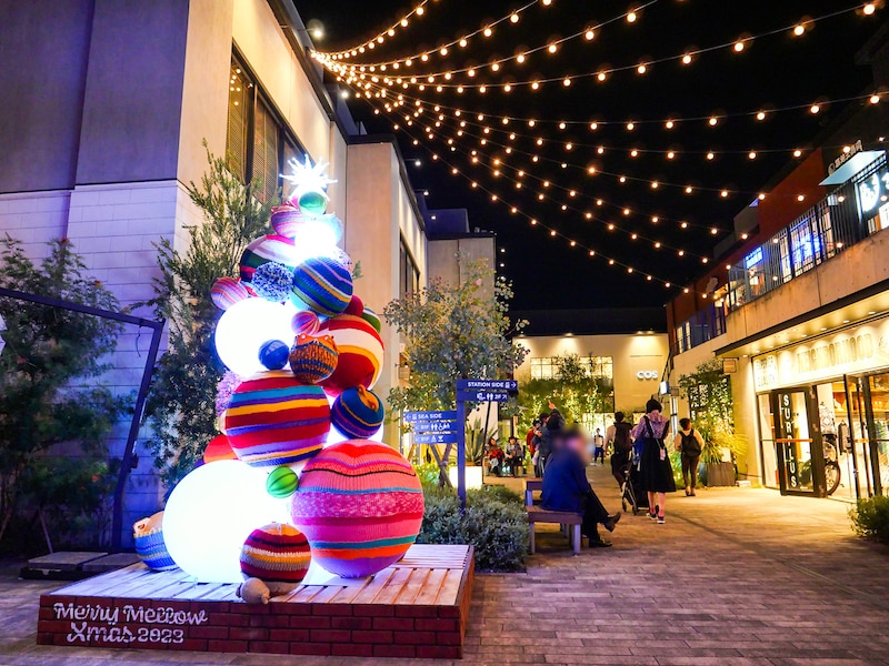 海洋ごみであるブイを使ったサステナブルでおしゃれなツリー