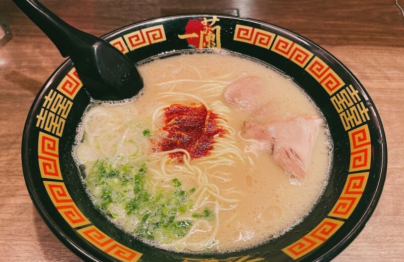 しっかりとしたとんこつの存在感がありながらも、軽やかな口当たり