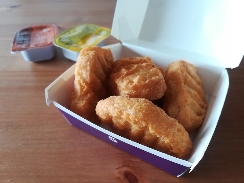 揚げ物の「チキンマックナゲット」も組み合わせ次第でOK