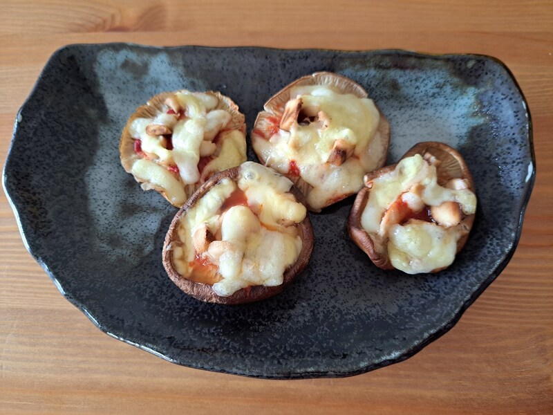 カルディの「ムッティ トマトペースト」でしいたけが洋風に！